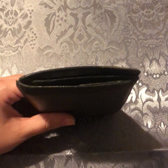 Black Louis Vuitton Wallet - Picture 10 of 11